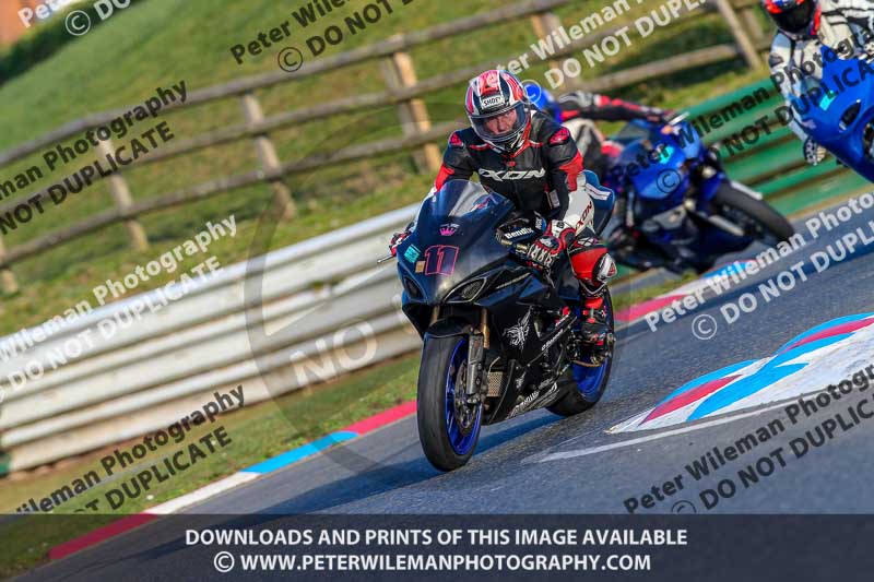 PJM Wedding Photography;enduro digital images;event digital images;eventdigitalimages;mallory park;mallory park photographs;mallory park trackday;mallory park trackday photographs;no limits trackdays;peter wileman photography;racing digital images;trackday digital images;trackday photos